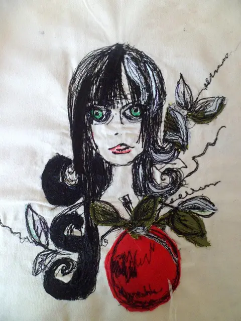Nicola Elliott - Snow White - Free Machine Embroidery