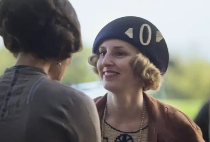 Edith's hat in Downton Abbey